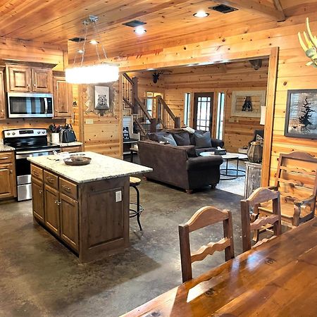 4Br/3Bth Family Cabin With A Hot Tub, Sleeps 14 Broken Bow Εξωτερικό φωτογραφία